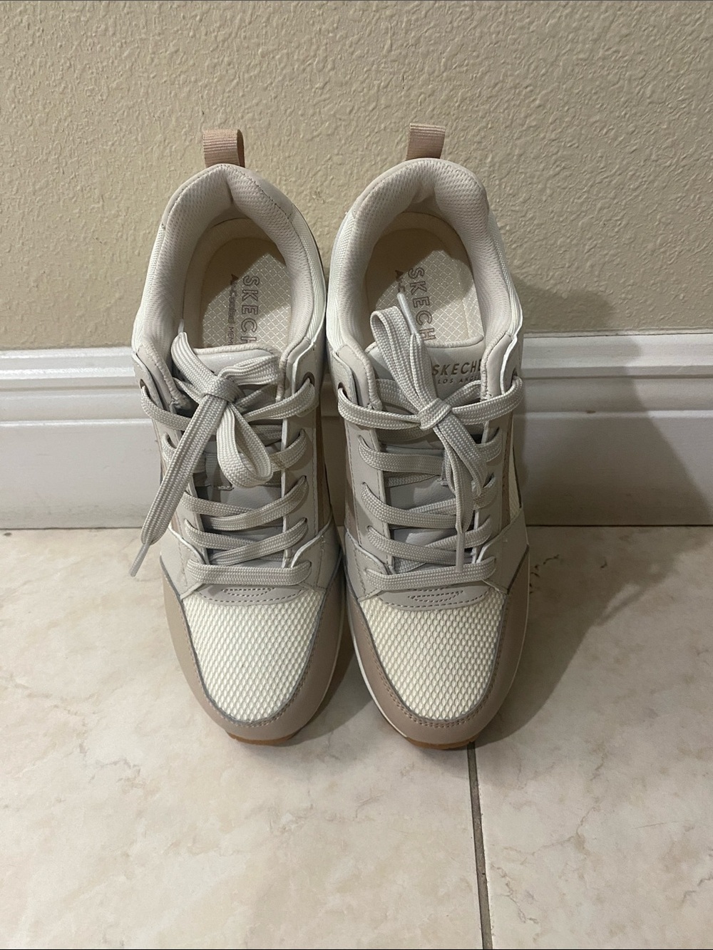 Skechers Women's Beige and Cream Mesh Lace-Up Sneakers